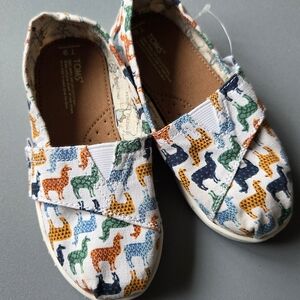 TOMS Kids' Multicolor Llama Print Shoes